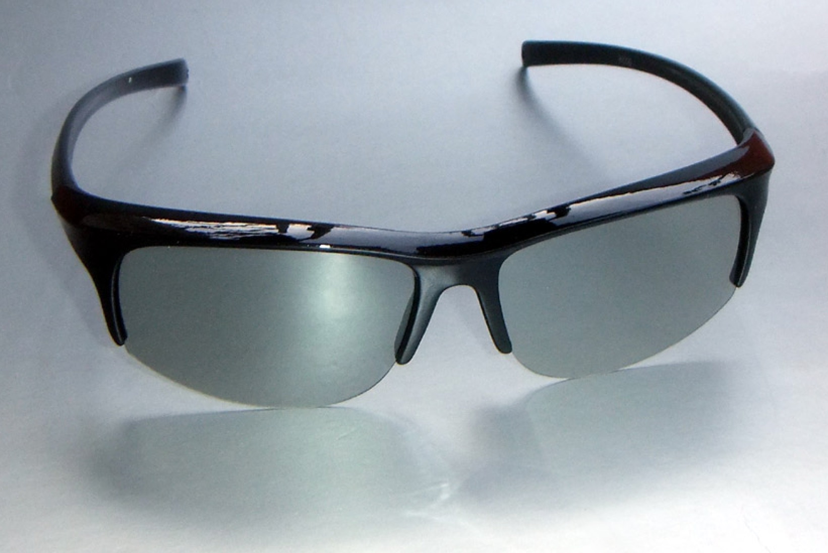Schwarze Passiv 3D-Brille Modell X-Style für zirkulare und lineare Projektion